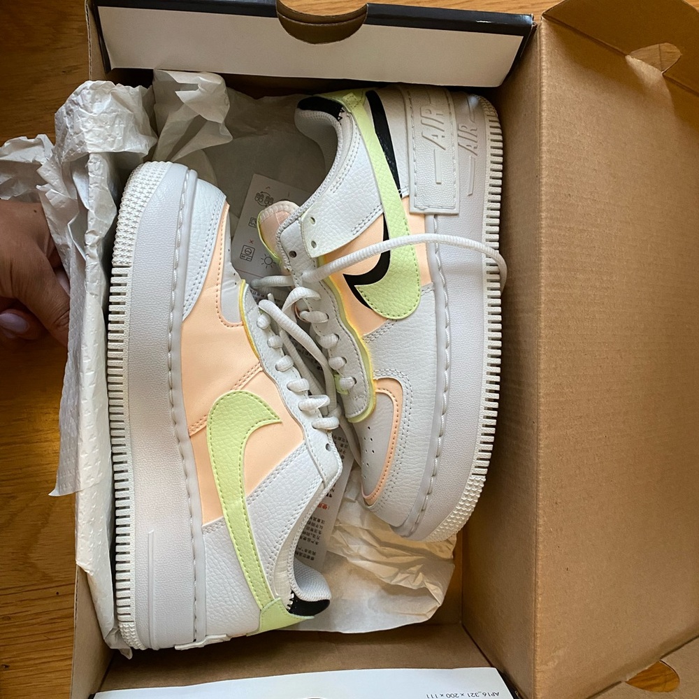 AF1 shadow